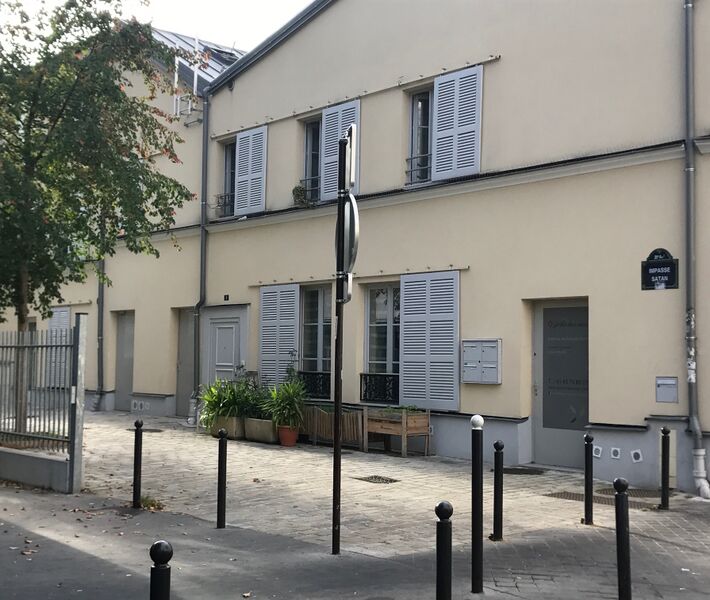 ملف:Impasse Satan (Paris).jpg