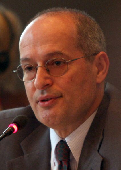 ملف:Miklos haraszti.jpg