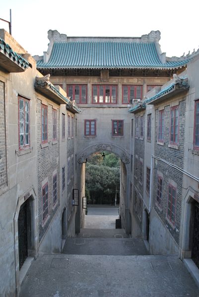 ملف:Whu old dorm.JPG