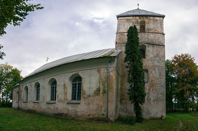 ملف:Bērsteles luterāņu baznīca 02.jpg