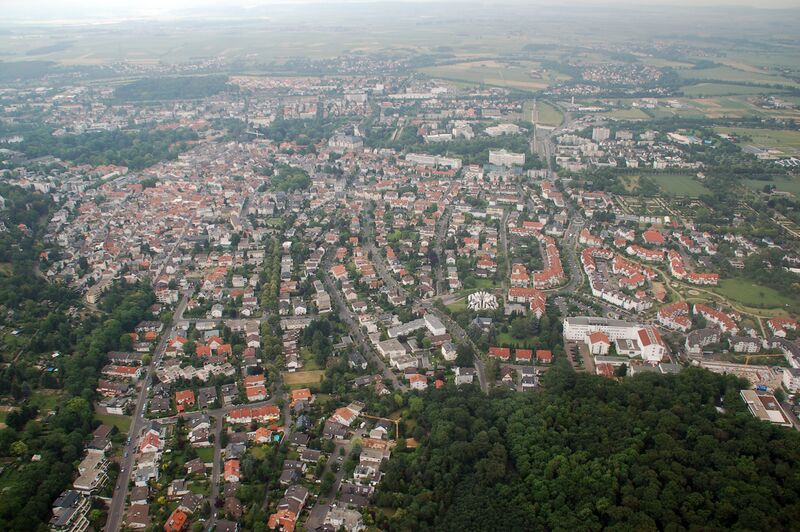 ملف:Bad Nauheim Aerial fg017.jpg
