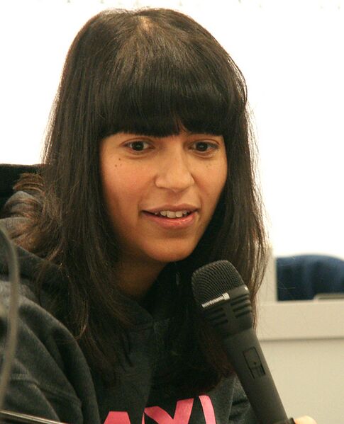 ملف:Lone Aburas.jpg