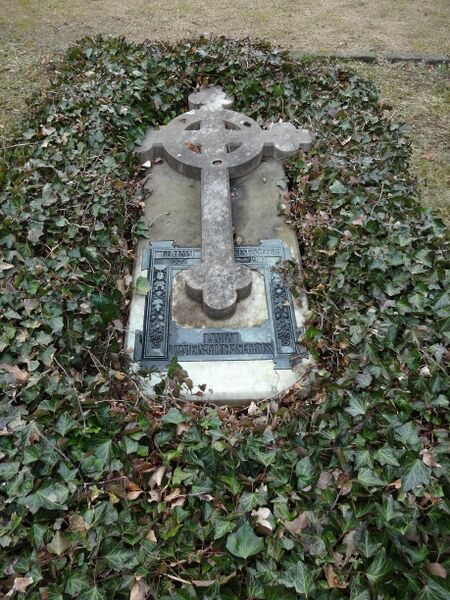 ملف:Schlossfriedhof wernigerode märz2017 (21).jpg