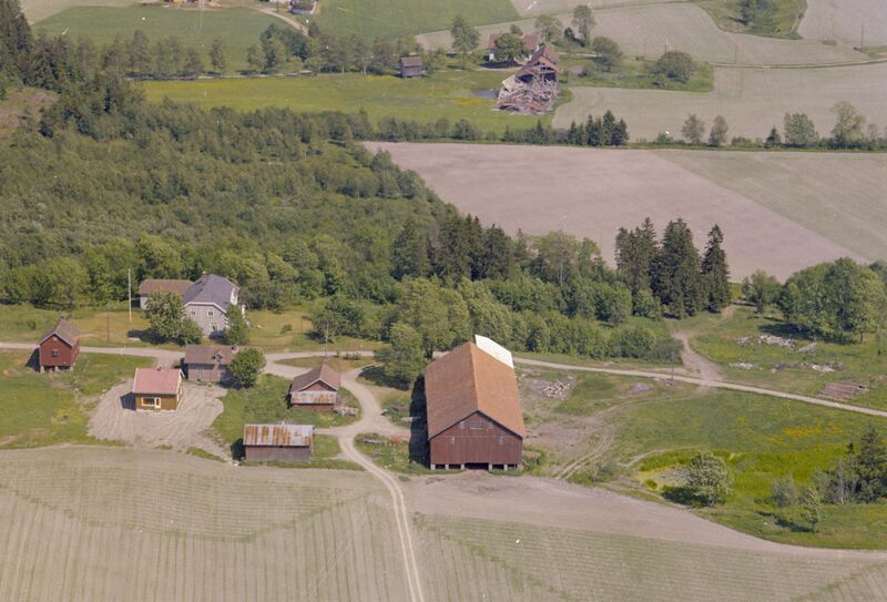 ملف:Botne Prestegård (14384732480).jpg