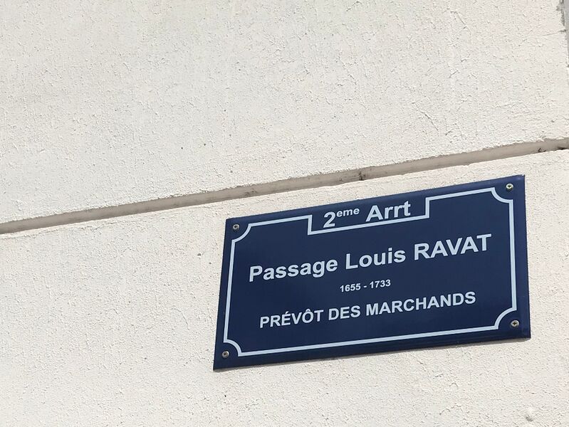 ملف:Plaque Passage Louis-Ravat (Lyon).JPG