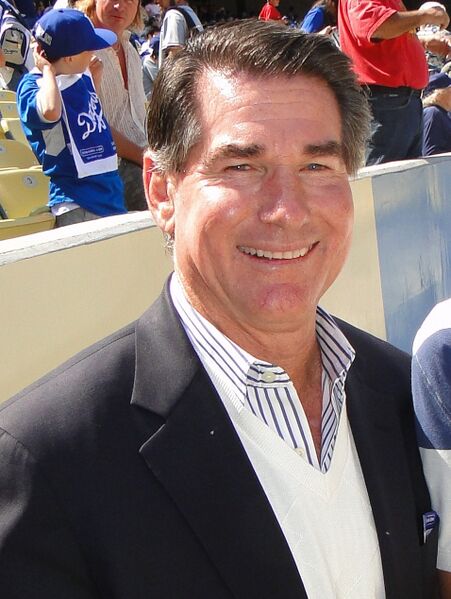 ملف:Steve Garvey 2010.JPG