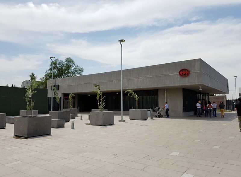 ملف:M Cerrilos -20171201 fRF05.jpg