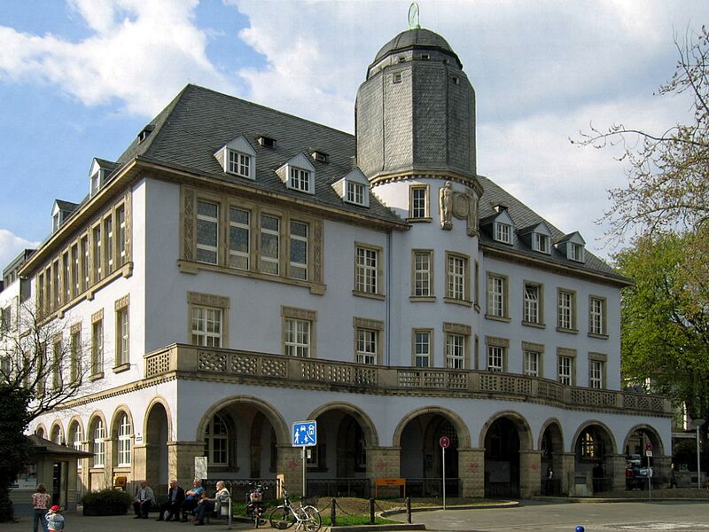 ملف:Menden-Rathaus4-Asio.JPG
