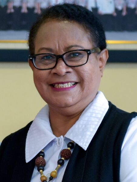 ملف:Yohana Yembise 2017.jpg