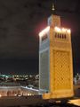 مئذنة جامع الزيتونة ليلاً