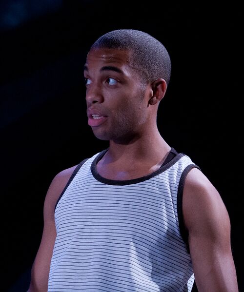 ملف:Elliot Barnes-Worrell (cropped).jpg