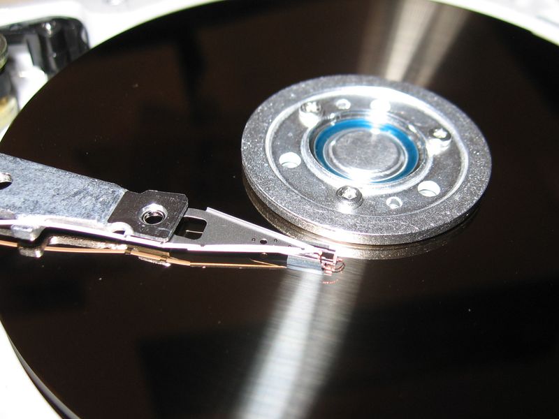 ملف:Hard disk.jpg