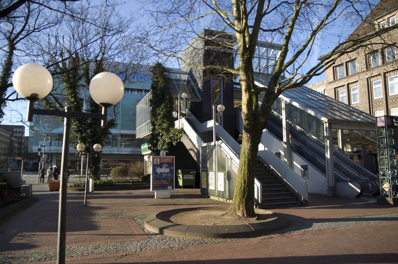 ملف:Holstenstrasse Kiel.jpg