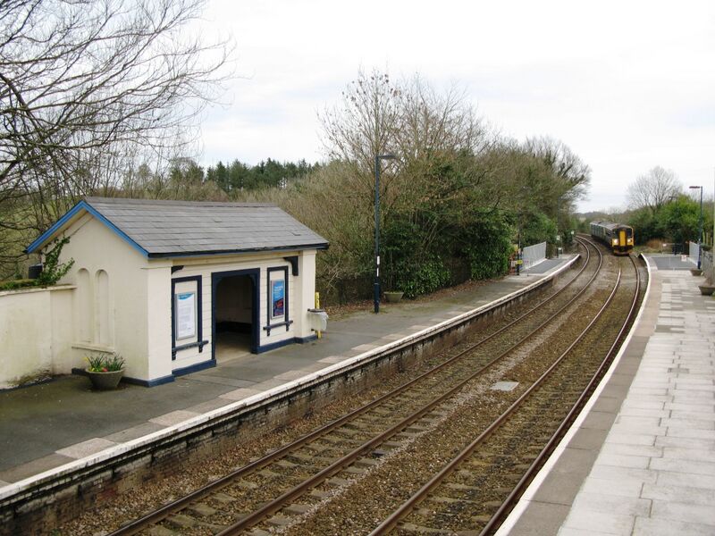 ملف:Menheniot station 153380 150281.jpg