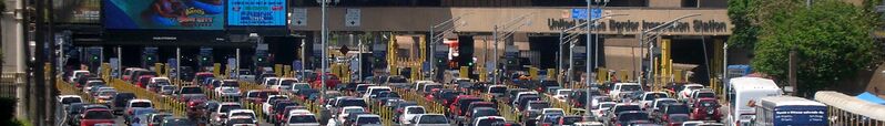 ملف:SanYsidroBorderCrossingBanner.jpg