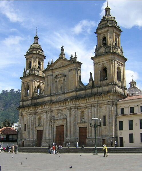 ملف:Catedral Primada de Colombia-Bogota.JPG