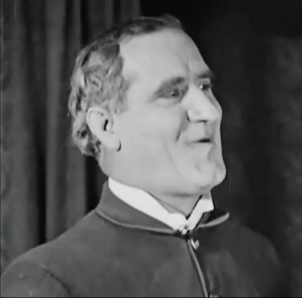 ملف:Frauds and Frenzies07.jpg