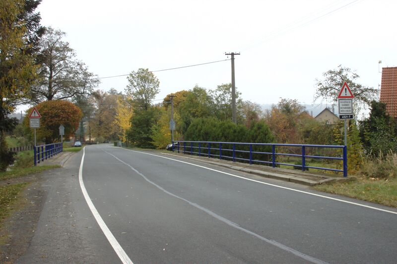 ملف:Krásné Loučky, silnice II.jpg