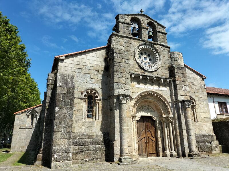 ملف:Santa María de Cambre.jpg