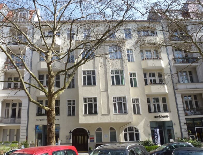 ملف:Charlottenburg Giesebrechtstraße 11.JPG