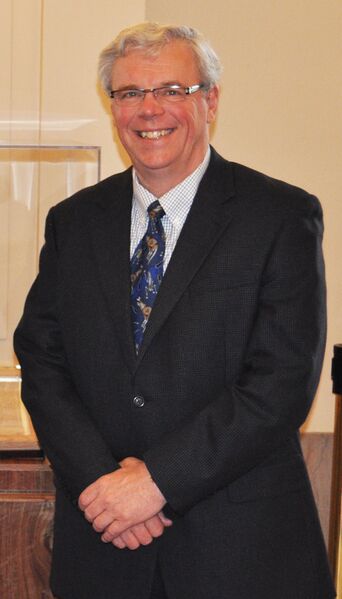 ملف:Greg Selinger 2010.jpg