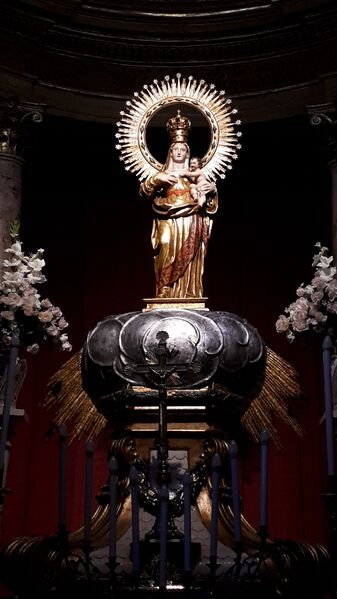 ملف:Virgen de la Peana.jpg