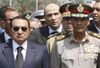 المشير طنطاوي والرئيس السابق مبارك في 2009