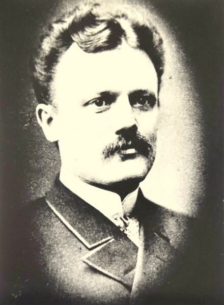 ملف:Eduard Linse.jpg