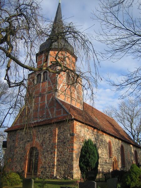 ملف:Groß-Nemerow-Kirche.jpg