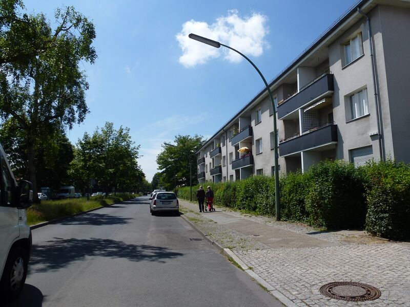 ملف:Mariendorf Tauernallee-001.JPG