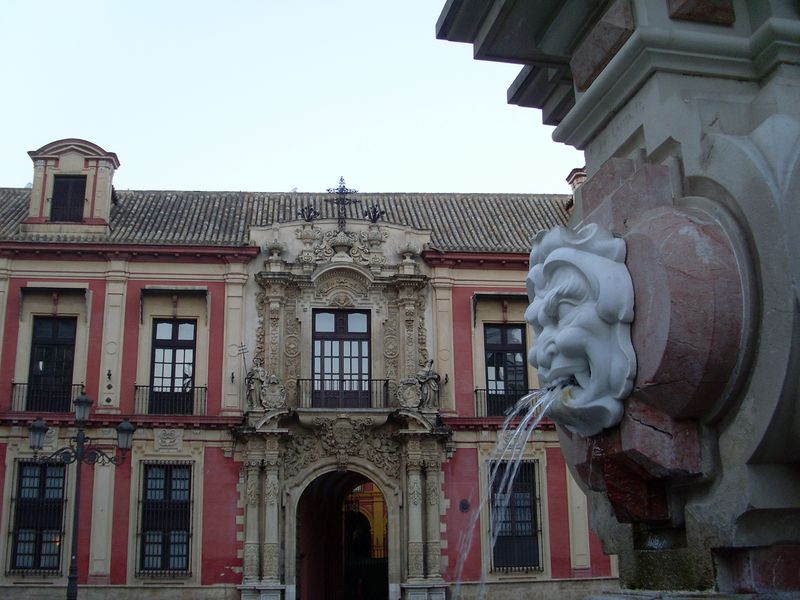 ملف:Palacio Arzobispal de Sevilla.JPG
