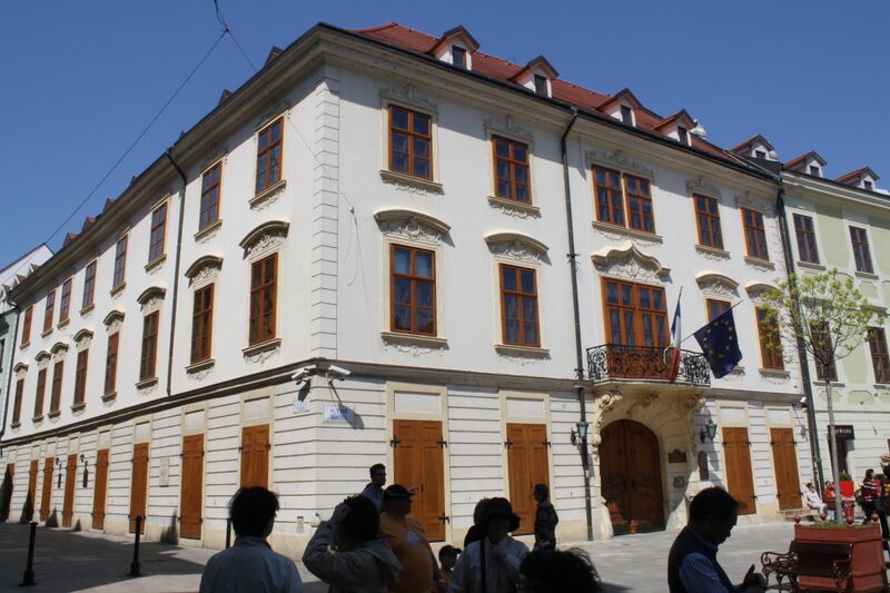 ملف:Palais Kutscherfeld Bratislava.jpg