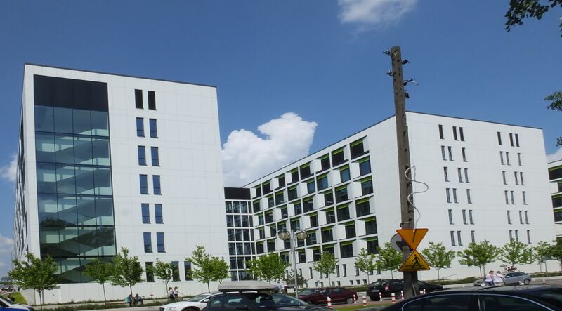 ملف:Szptal pediatryczny warszawa.jpg