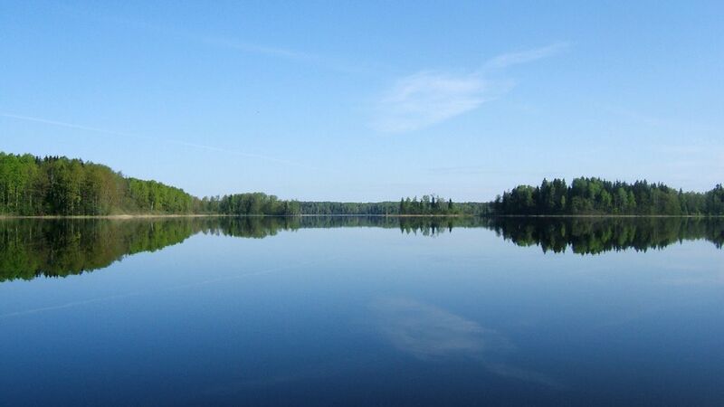 ملف:Озеро Наговье 1.jpg