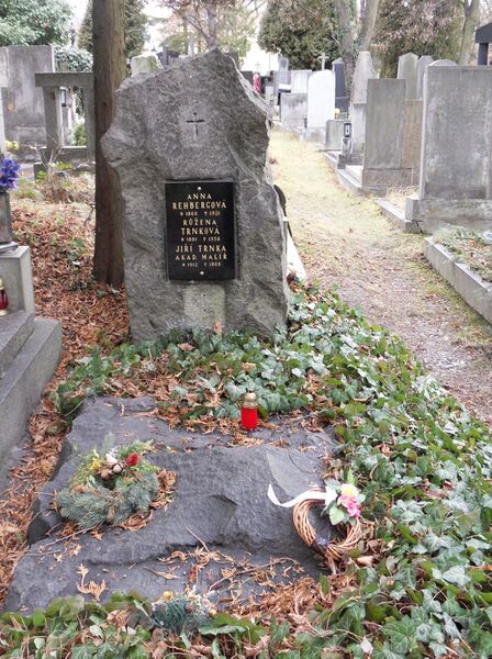 ملف:Hrob Jiri Trnka.JPG
