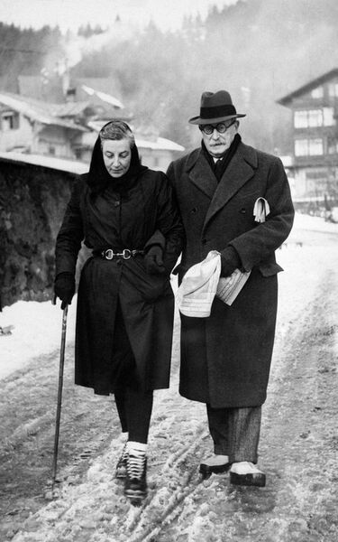 ملف:Jeanne et Léon Blum.jpg