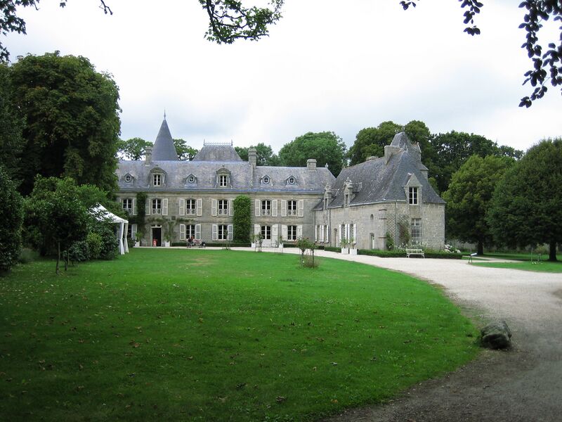 ملف:Manoir de Kerazan.jpg
