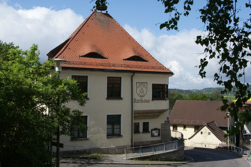 ملف:Pullenreuth town hall.jpg