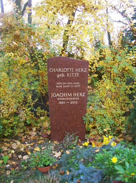 ملف:GrabstätteJoachimHerz.JPG