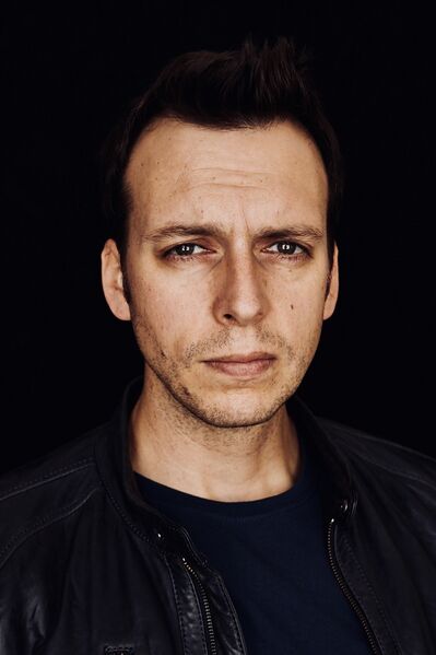 ملف:Ksawery Szlenkier.jpg