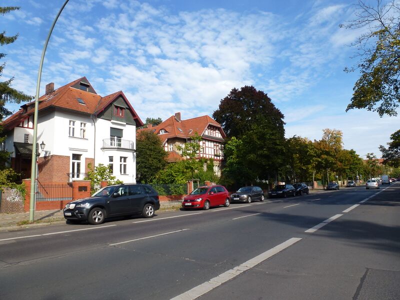 ملف:Lichterfelde Königsberger Straße-001.JPG