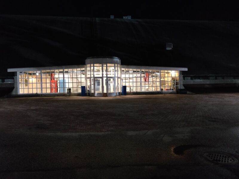 ملف:Myyrmäkihalli sisäänkäynti.jpg