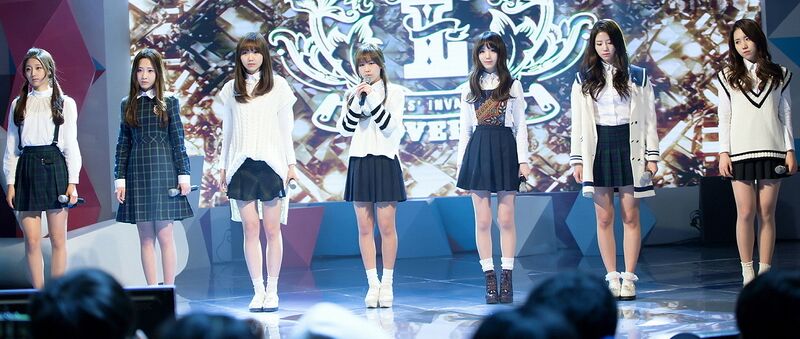 ملف:14.12.21 SAF 러블리즈 축하무대.jpg