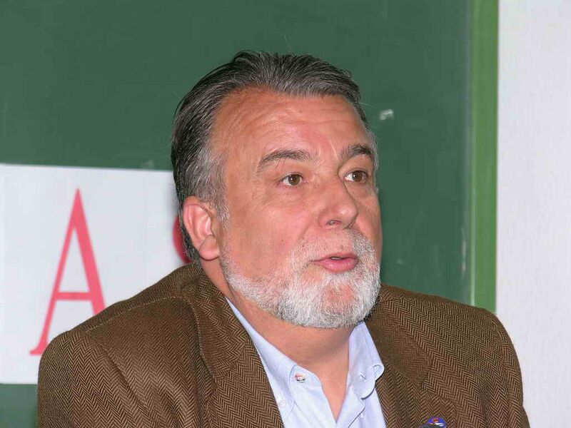 ملف:Alfredo Conde 050503.JPG