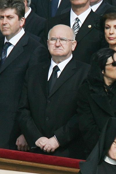 ملف:Borislav Paravac, Pope johnpaul funeral politics.jpg