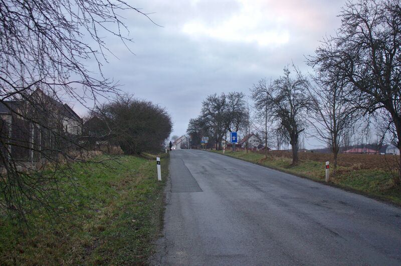 ملف:Horní Bezděkov, silnice.jpg