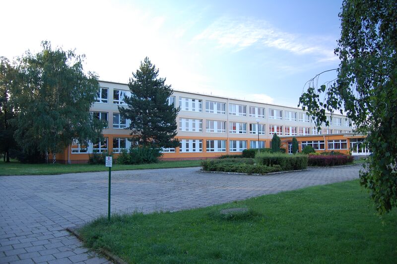 ملف:Reálné Gymnázium Prostějov.jpg