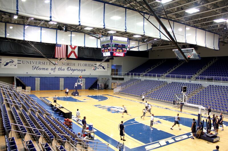 ملف:UNF Arena inside.JPG