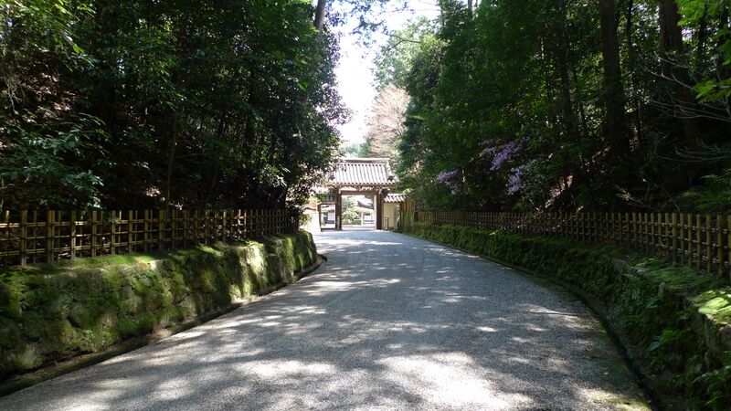 ملف:Enshouji gate.JPG