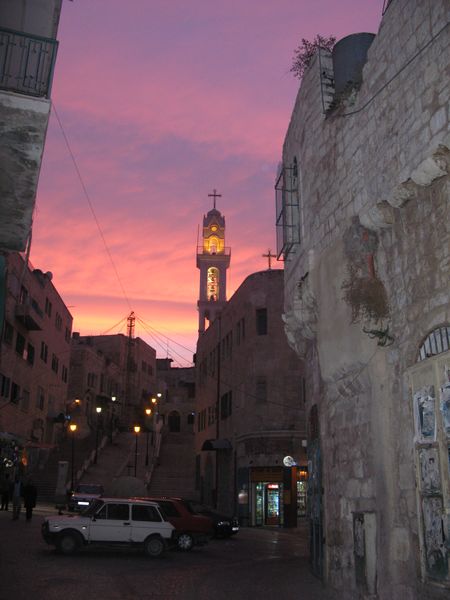 ملف:Bethlehem by night.jpg